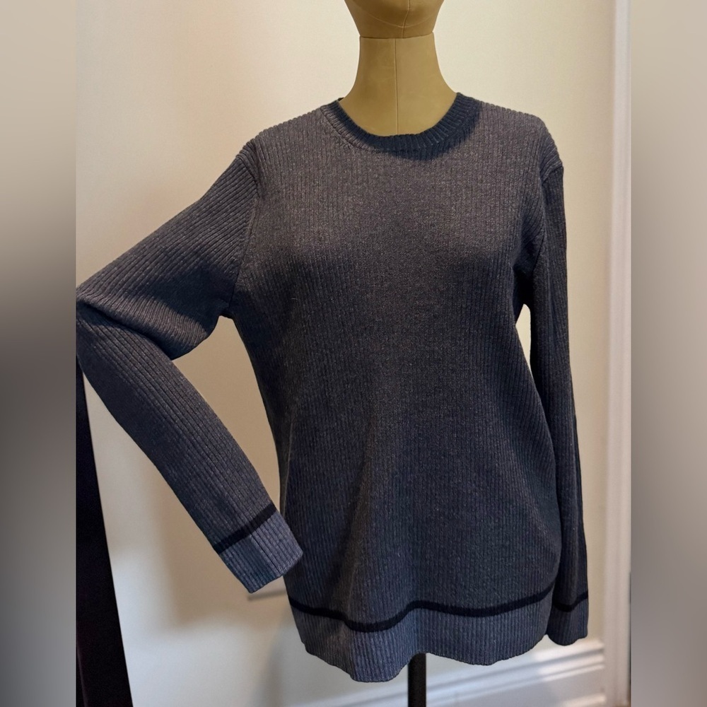 CLUB MONACO 100% Merino Wool Charcoal Knit Pullover (L)